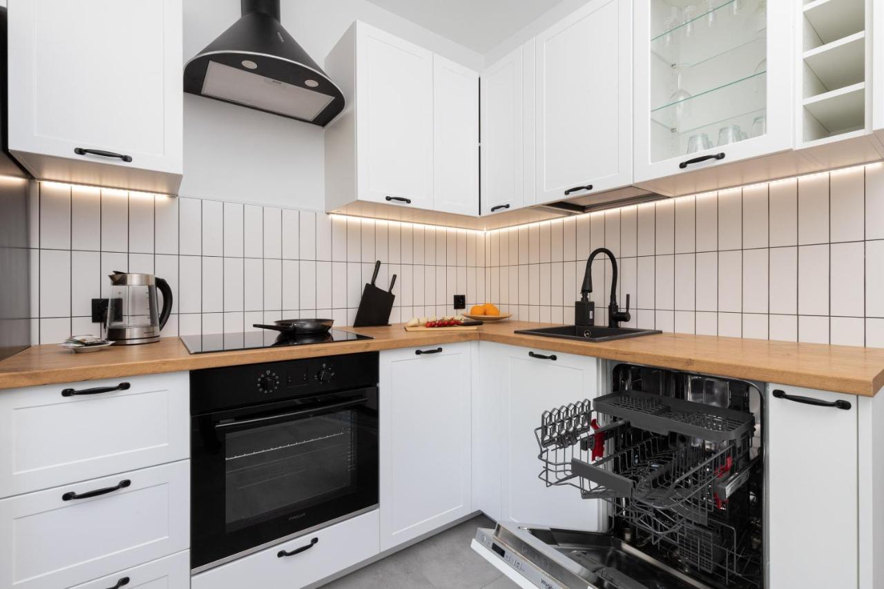 Marina Corner By Renters Apartment *
