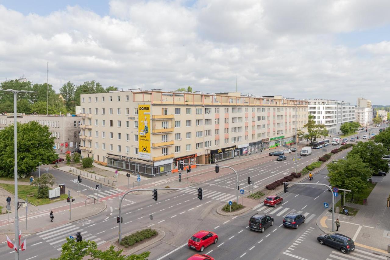 Marina Corner By Renters